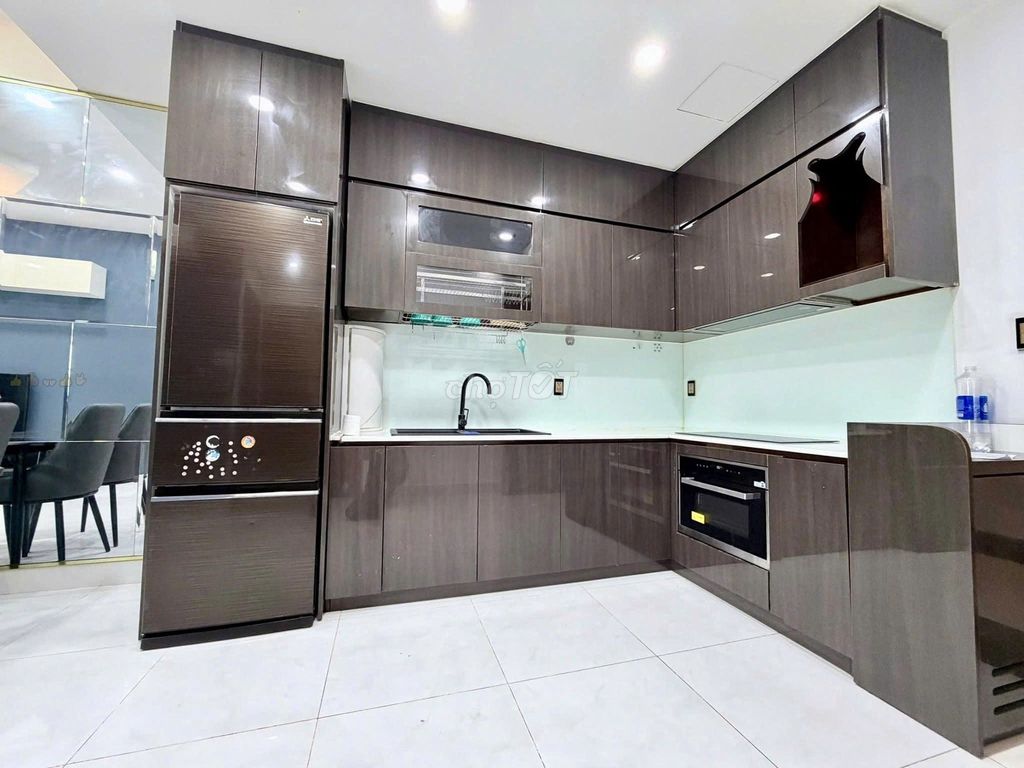 High-level apartment-Orchard Garden is ready for two bedrooms. 79 m2 rents 16 million a month.