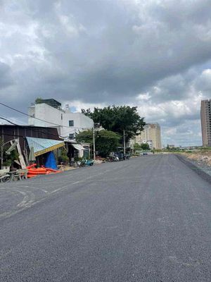 New house. 11 meters a floor. 2 bedroom. 2 toilets. Phan Huy ích.
