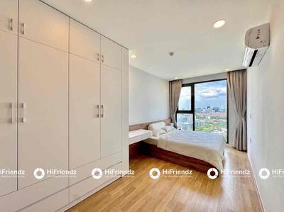 The 1st Bedroom Full Seven in Greenpoint Airport