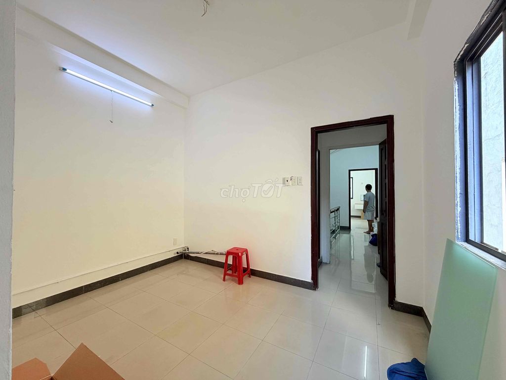 Super cool! Rent two bedrooms 50 m2 Full. Balcon 5/3 cars right in 3/2 District 10