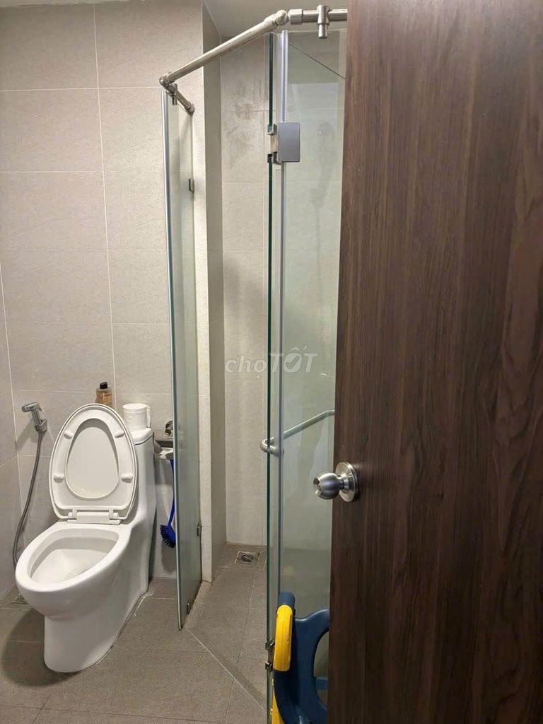 Screc building, Trường Sa, District 3: 95 m2, 3 p sleeping, full interior, 17 million a month