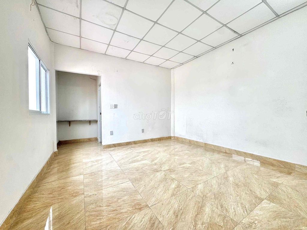 - New motel building - right in the center of Tân Phú - wide.