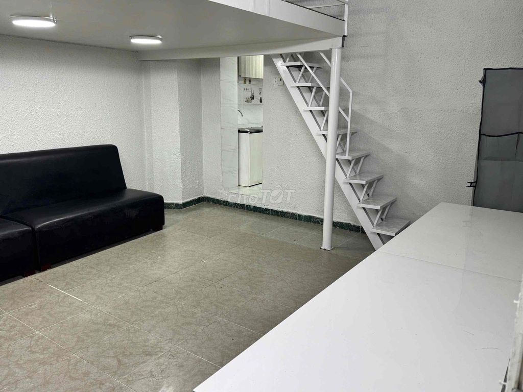 Cheap rent room, area 40 meters near Sen.