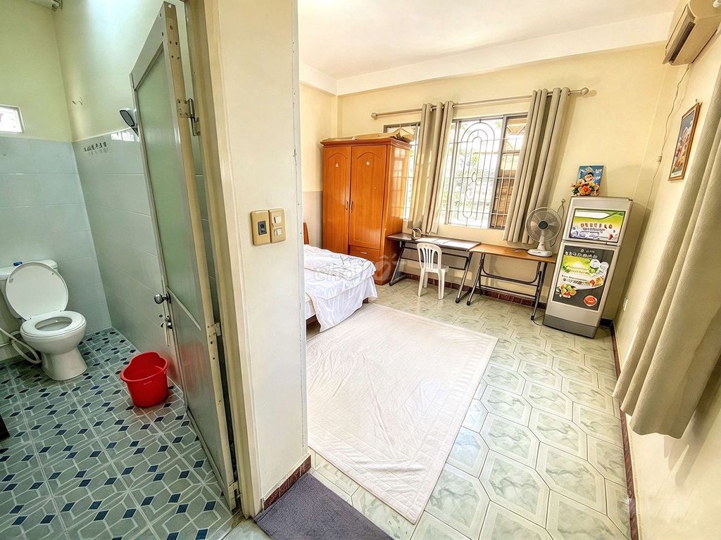 A cheap Bình Thạnh Inner Room