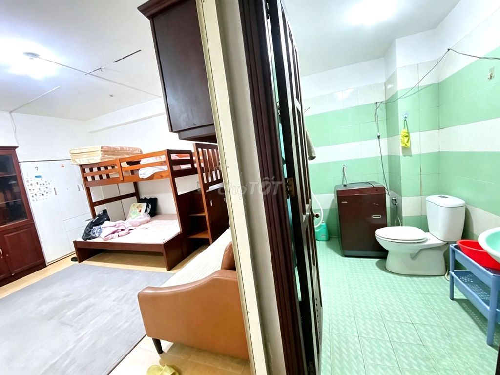 A cheap Bình Thạnh Inner Room