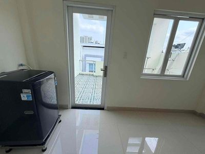 Renting a house up and down, two floors, three bedrooms, 14 million bolts.
