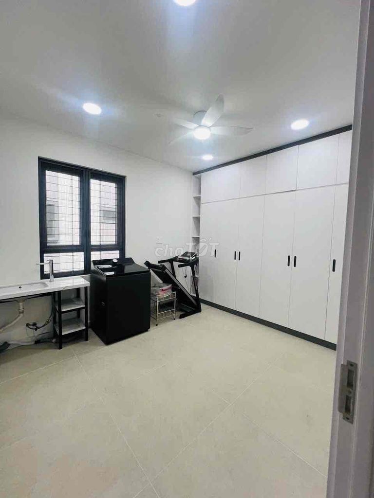4th floor of the Cnc.