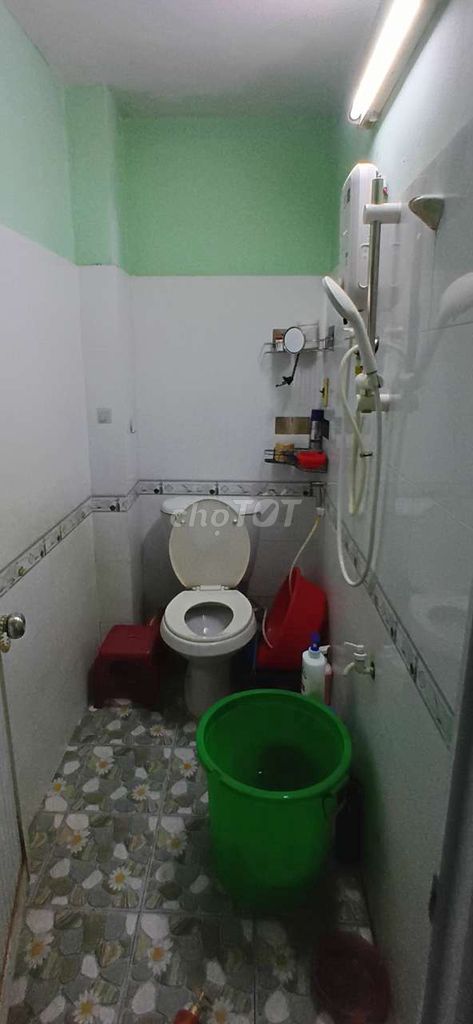 Originality, 1889 16. Two bedrooms, two toilets, two alley balconys.