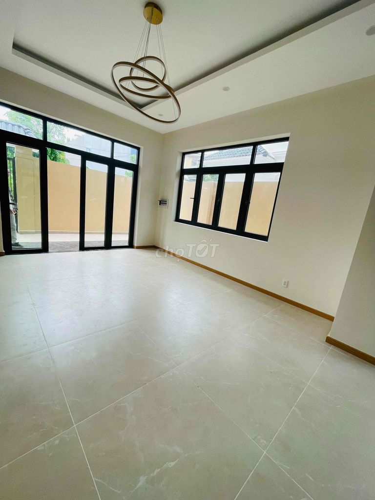 10th floor mansion: 100 percent new 4 bedrooms -- beautiful interior.
