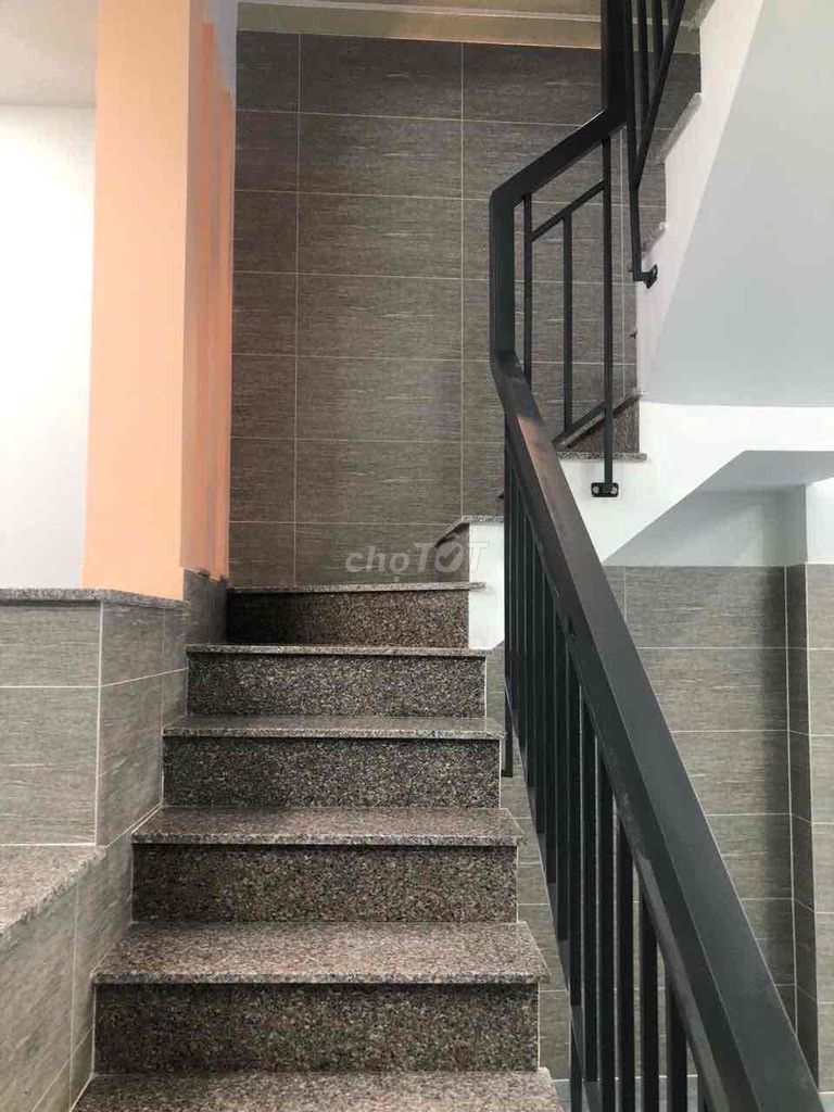 We need to rent a new house to the Tây Thạnh internal sector.
