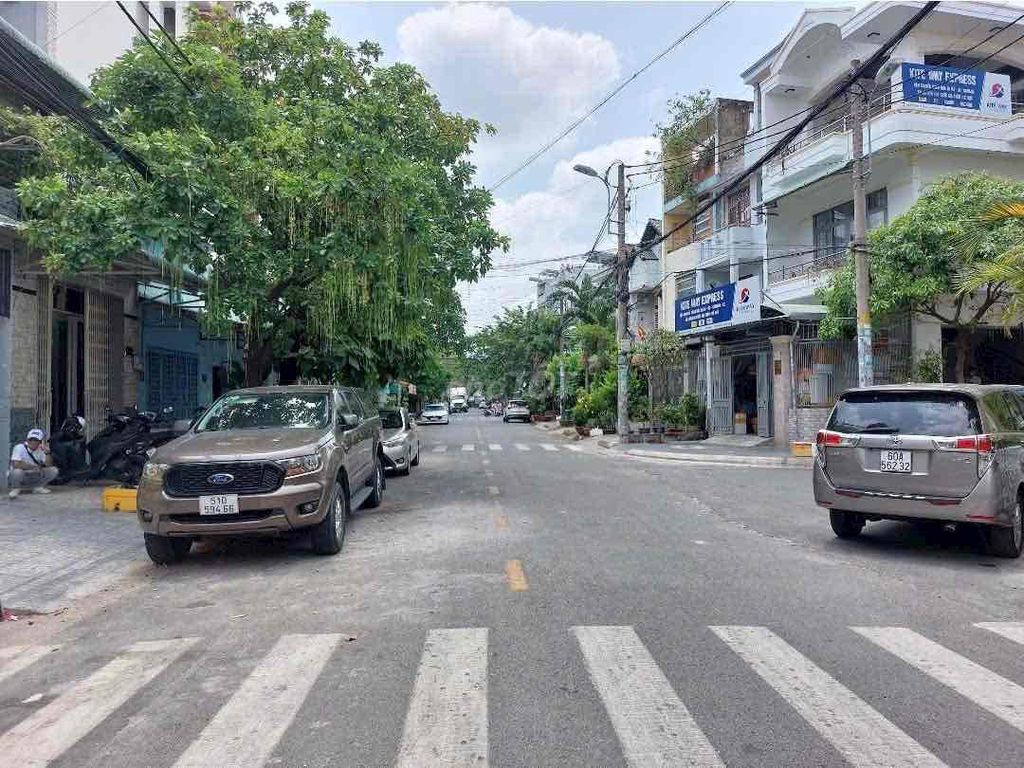 We need to rent a new house to the Tây Thạnh internal sector.