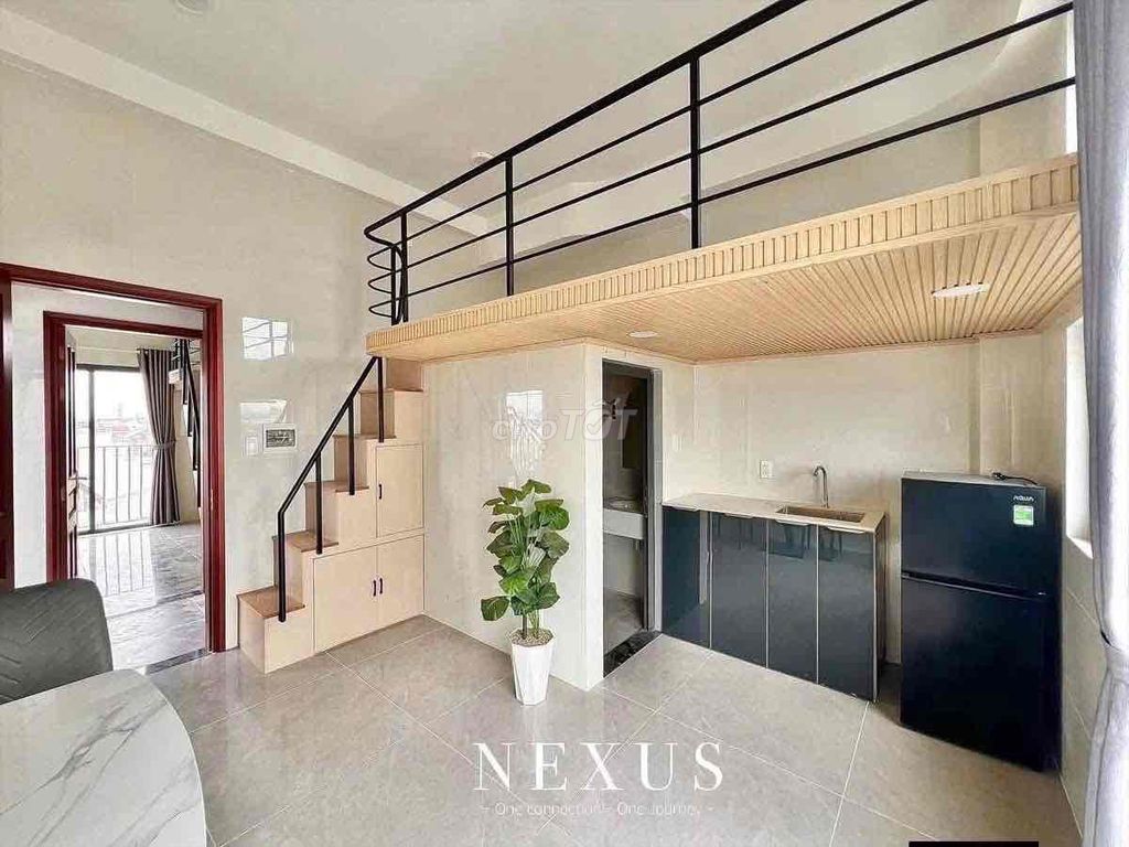 Dupex - The balcony is full of furniture - neared the seven-center-new building 100%