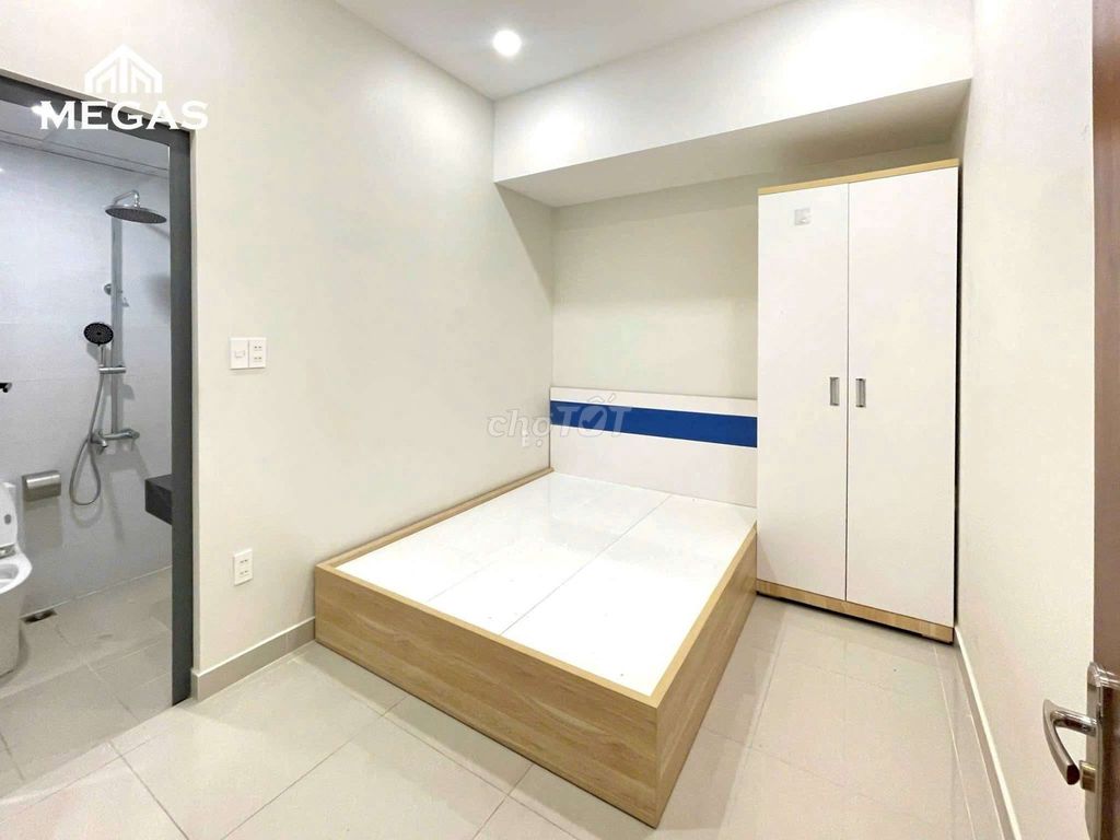 Two bedrooms. Two balcony toilets. A full wash-out machine.