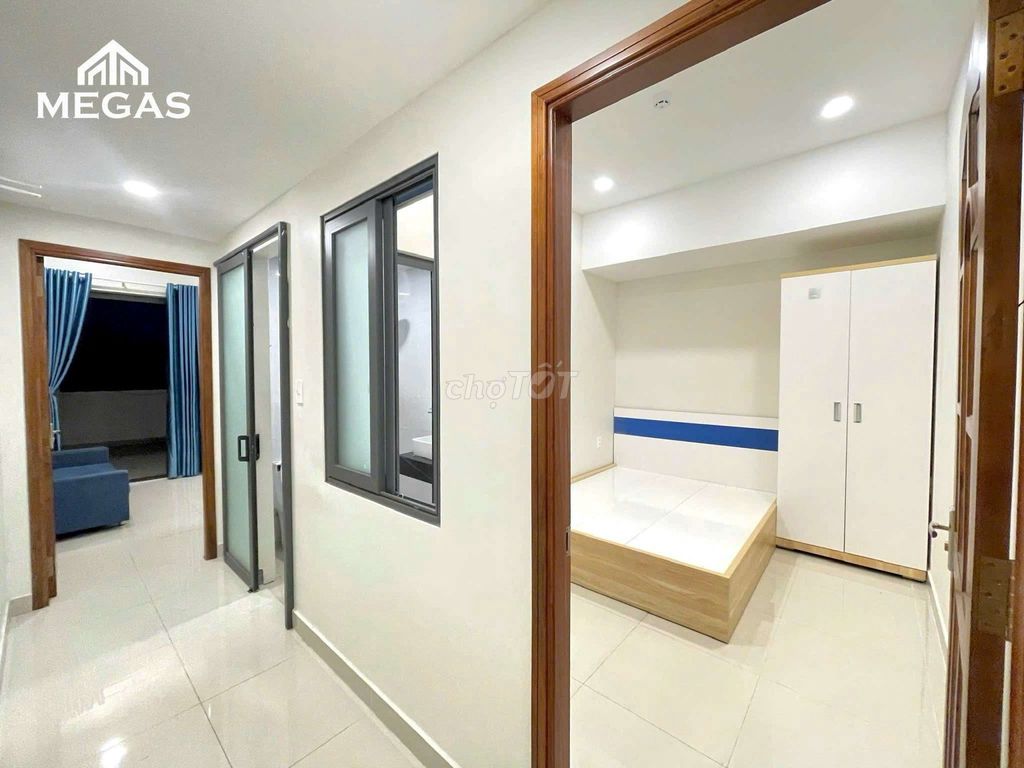 Two bedrooms. Two balcony toilets. A full wash-out machine.