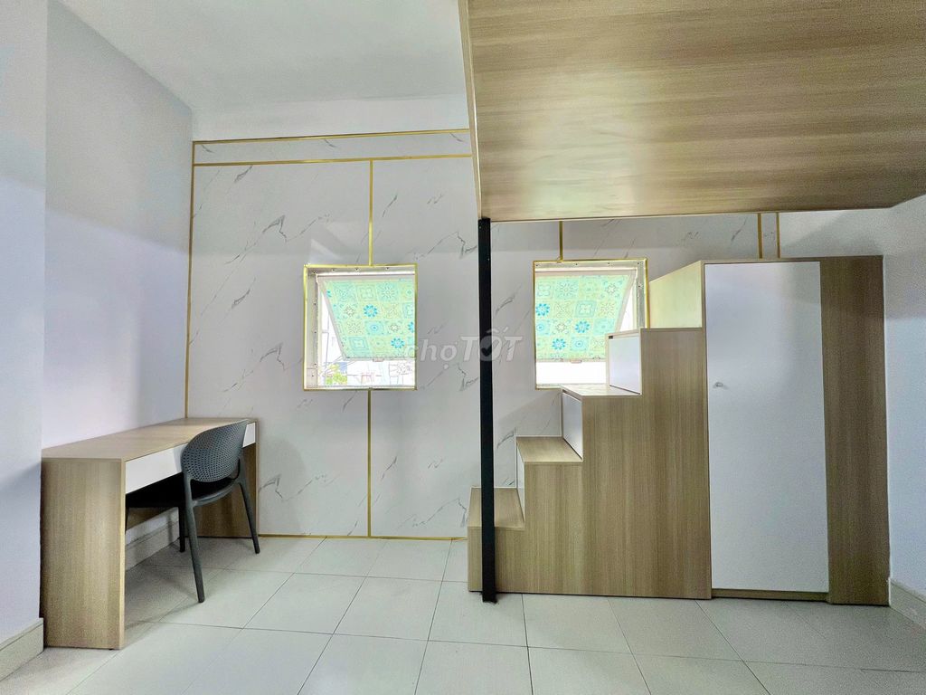The entire interior is right next to parc mall with the elevator window