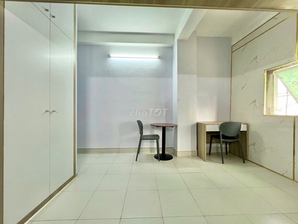 The entire interior is right next to parc mall with the elevator window