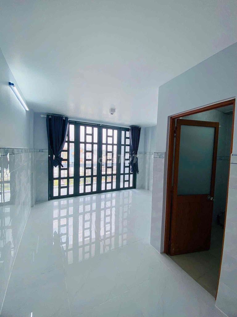 4 million-one balcony room - bxq8.