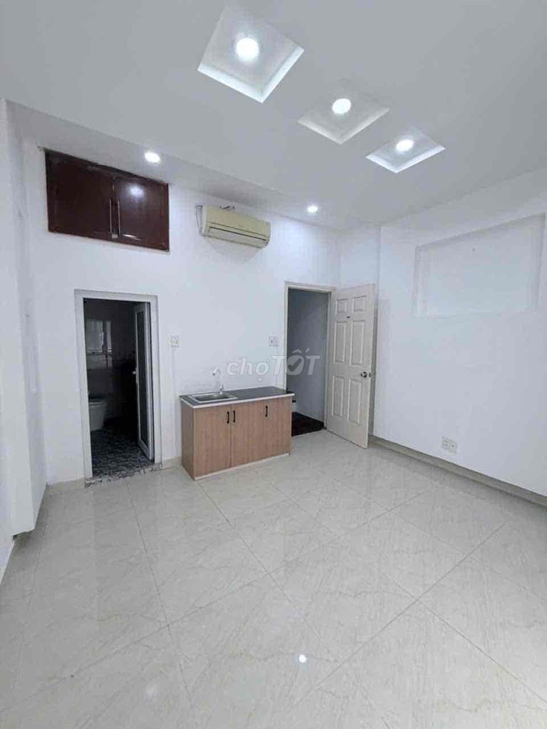 Rent a room in Bình Thạnh.