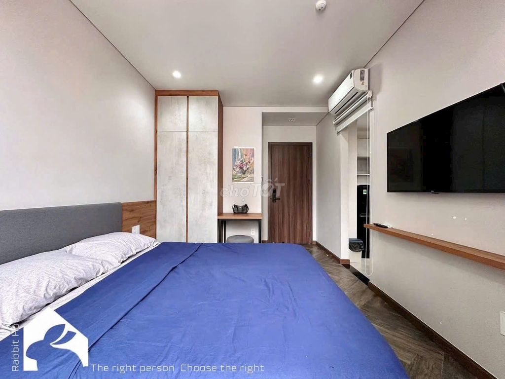 One bedroom plus one living room.