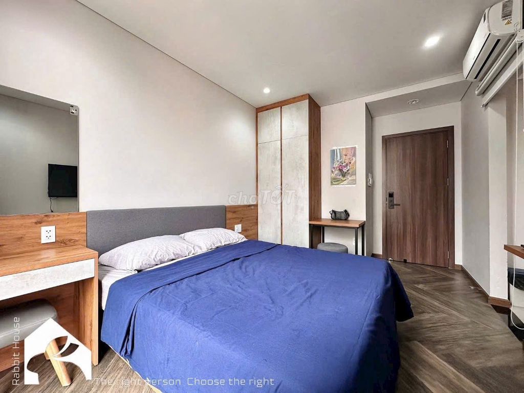 One bedroom plus one living room.