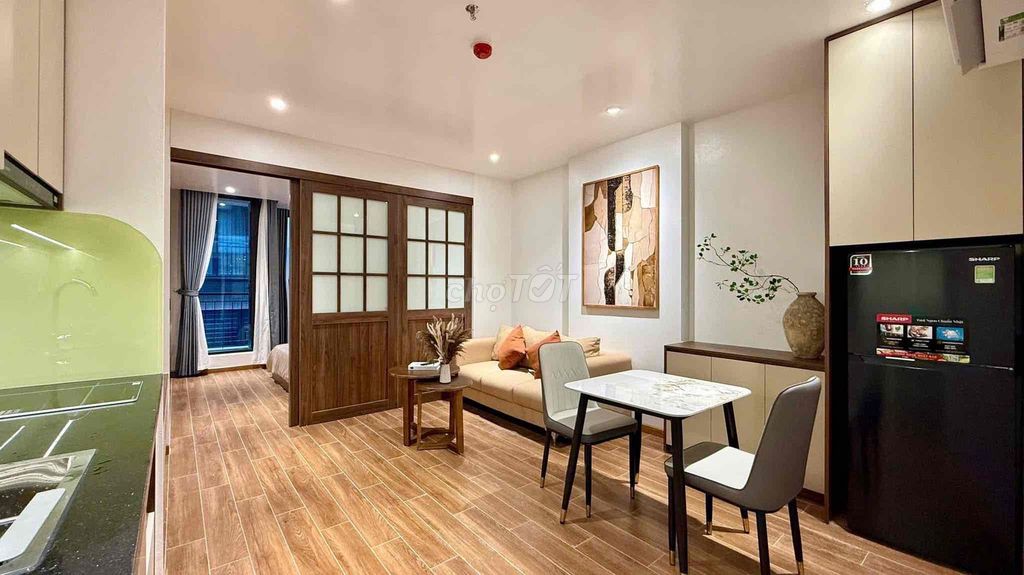 Rent the apartment. A balcony bedroom.