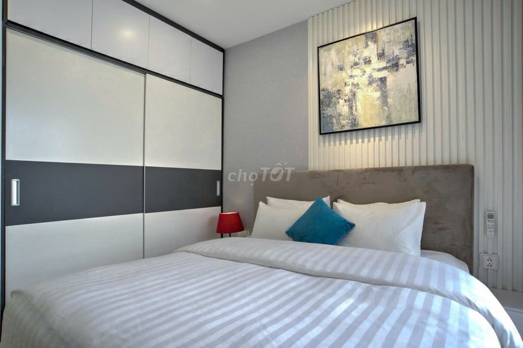 Renting apartment 4th, 65 meters 2 bedrooms, 18 million a month.