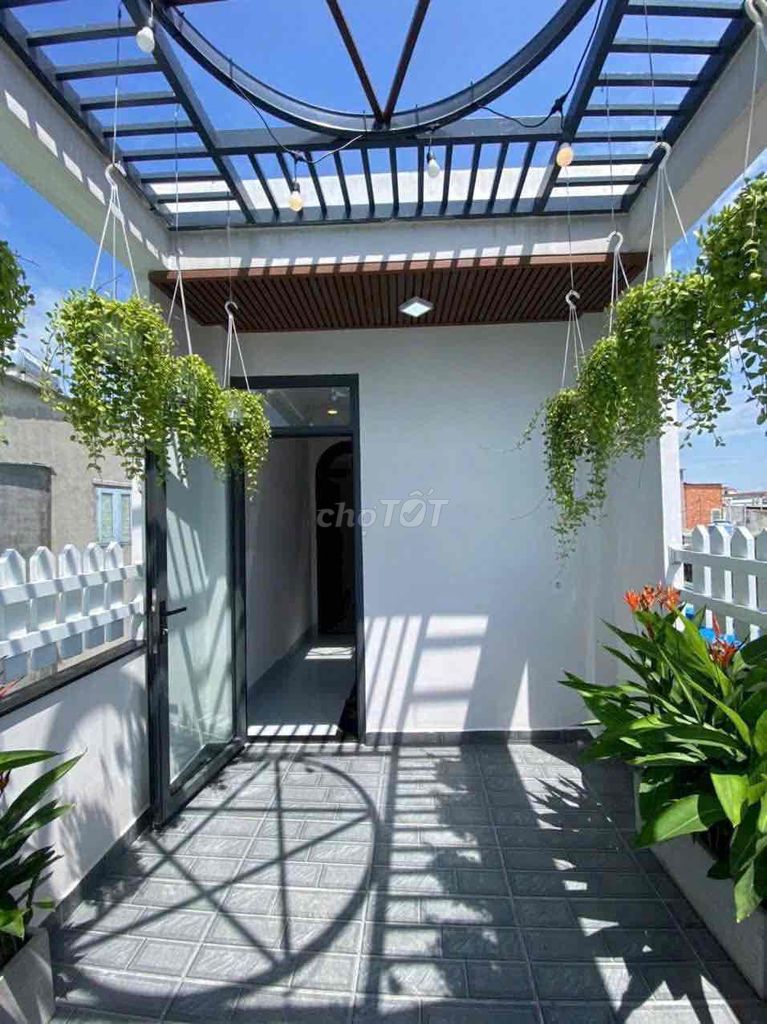 New 3 x 12 meters 2 floors st (3 bedroom 3 toilets) 3 meters through. The New Republic. District 6