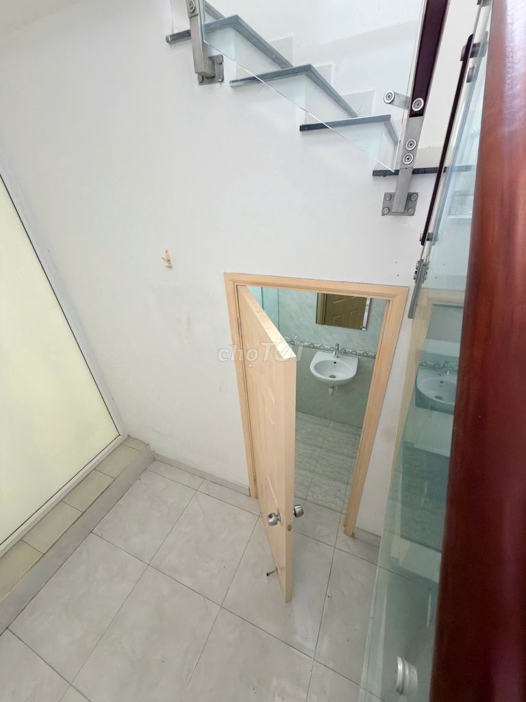 Rent the original villa, Kadclius A, 200 M2, near the University of Rmit