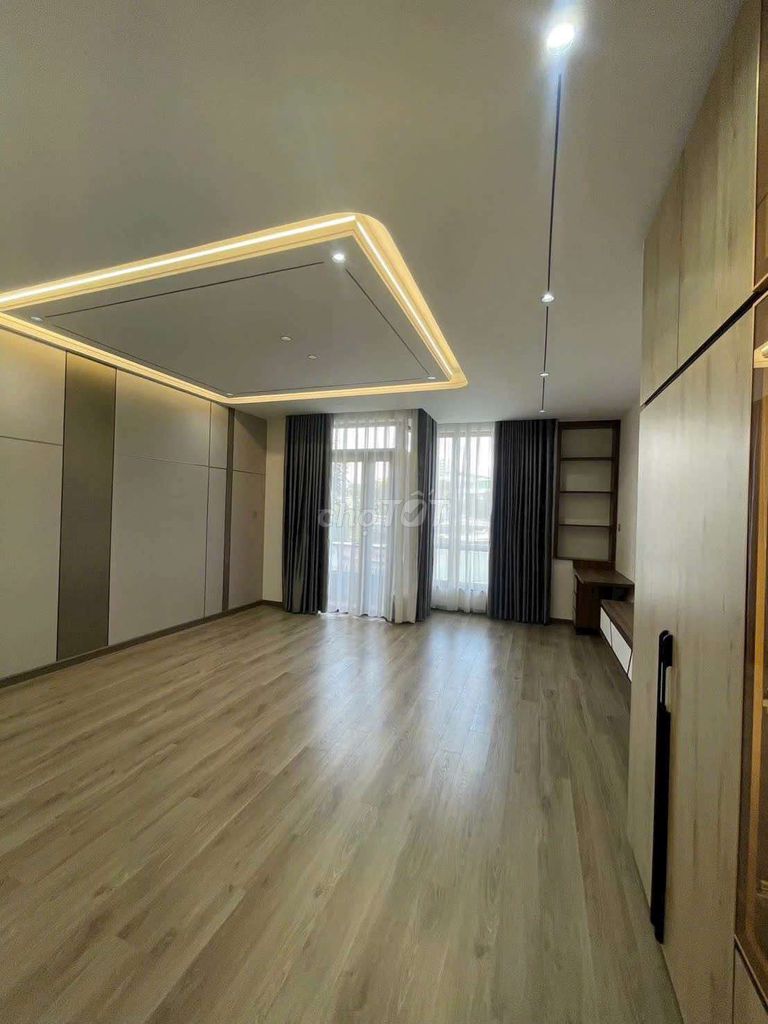 A cheap số 7 front house (5 x 20 has 5 bedrooms)