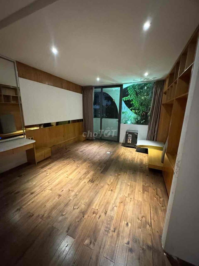 Rent one kdd Nguyễn Hậu -43 meters x 18 meters - 6 beautiful floor 6 bedroom - 7 toilets