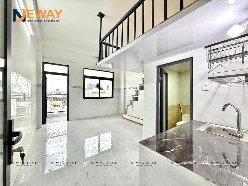 The new building apartment is 100% housed until November near the commercial university.