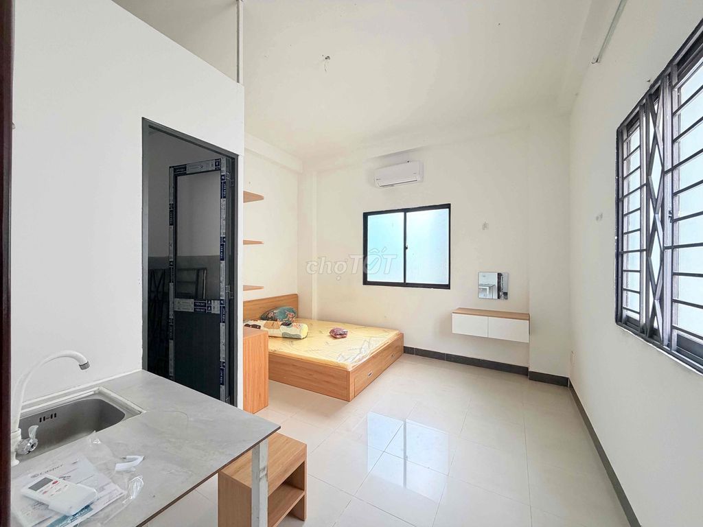 Super cheap!! Send Studio 25 m2 Full. Three-two cars in one quarter of the 10th.