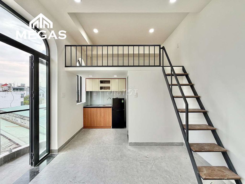 brand new balcony_full new interior_right Nguyễn Ảnh Thủ