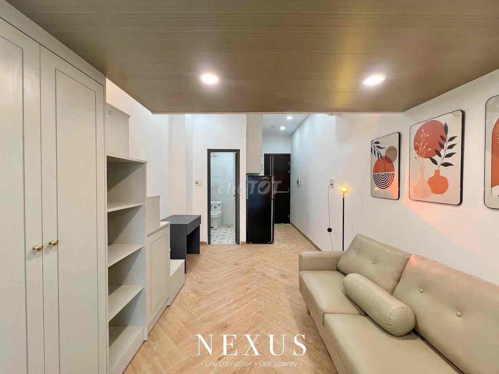 Open the new RSS apartment 100 percent -- private bandol -- the elevator next door.