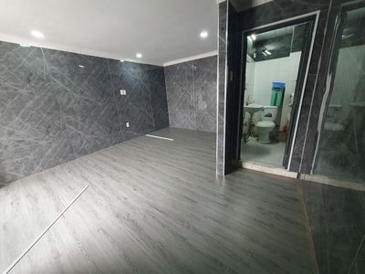 Rent room.