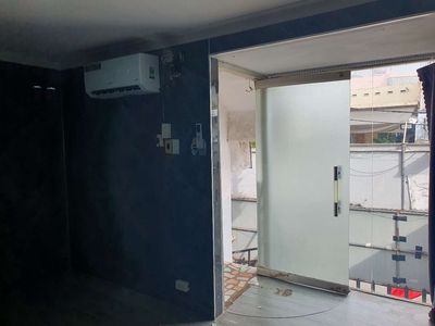 Rent room.