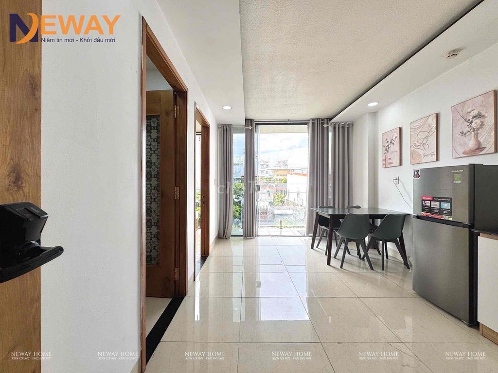 Rent the entire 10th district floor - super-high-new.