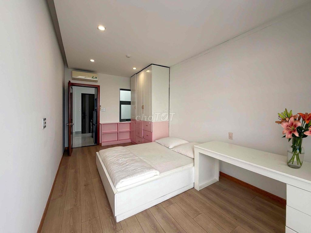 Rent the new two bedrooms in District 8