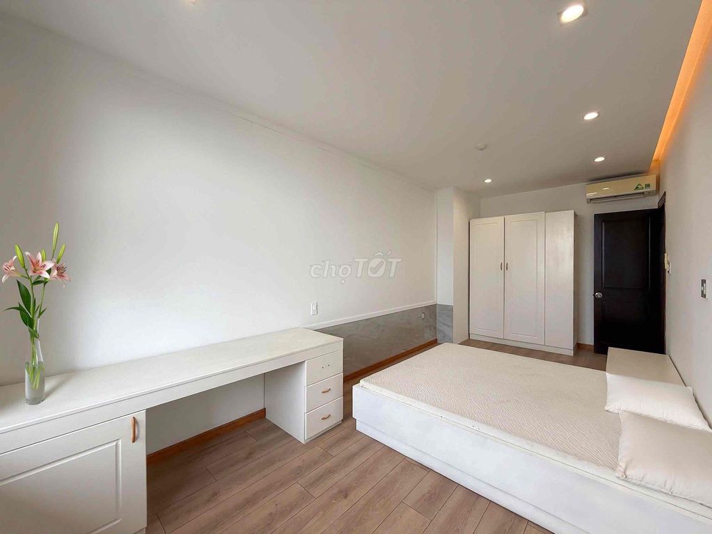 Rent the new two bedrooms in District 8