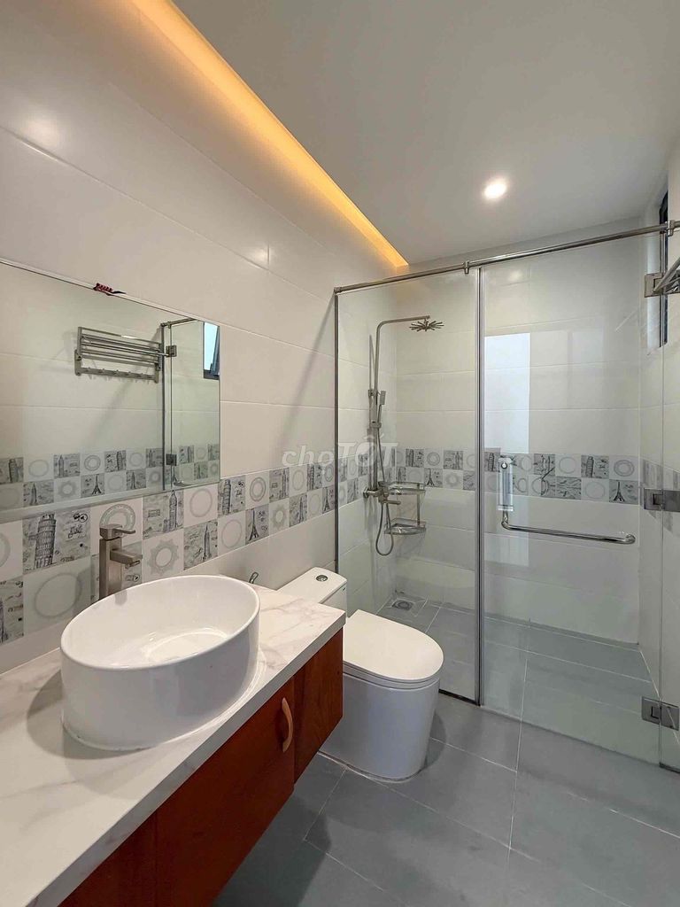 Rent the new two bedrooms in District 8
