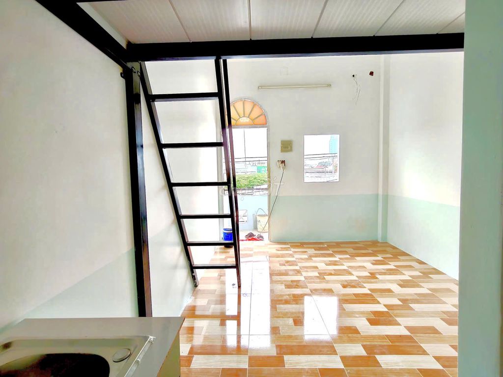 Linh Xuân hotel-- Thủ Đức--3 P to college.
