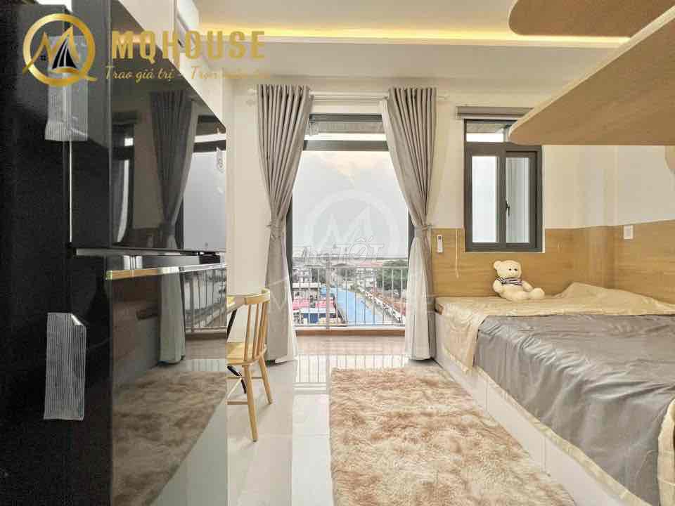 A 100 percent new high-level interior studio.
