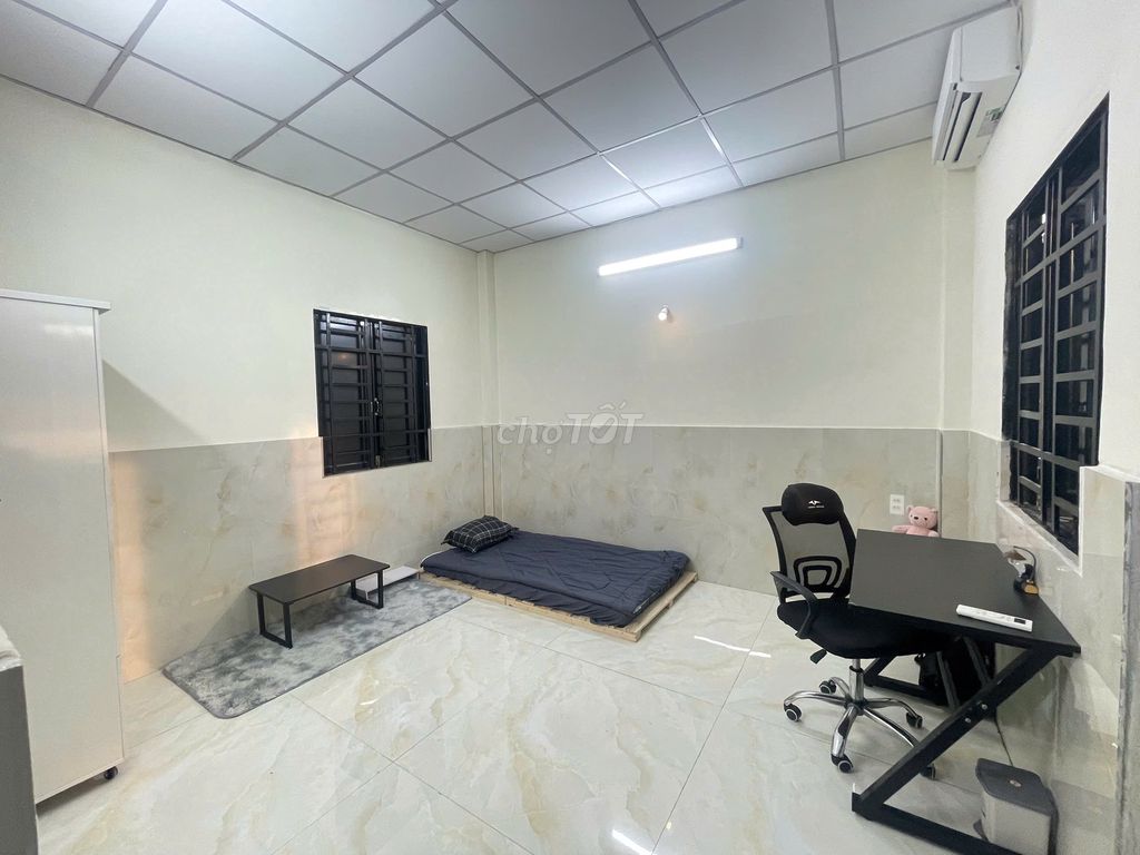 The studio is open right near Emart Phan Hymura.