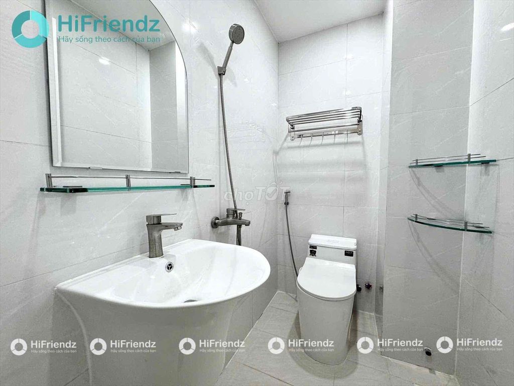 Studio is located in the 10th District, a cool-smoothed balcony.