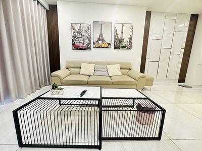 Kingdom 101 rents a two bedroom. Three bedrooms.