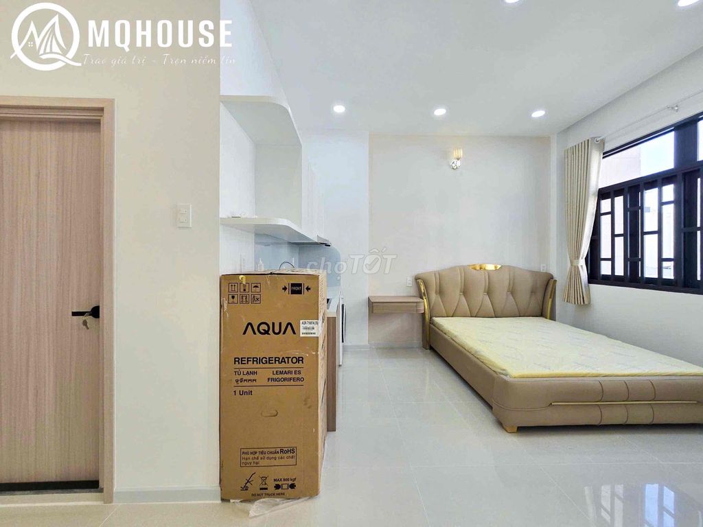 Bancol interior full-case studio, Nguyễn Thị Thập.