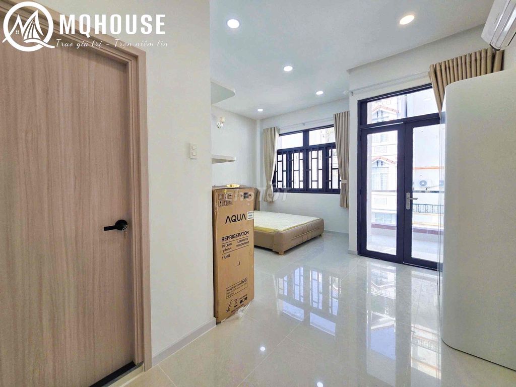 Bancol interior full-case studio, Nguyễn Thị Thập.