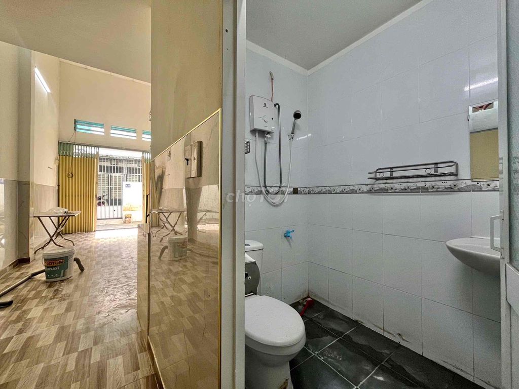 The original two toilets in the Gò Vấp Security Market