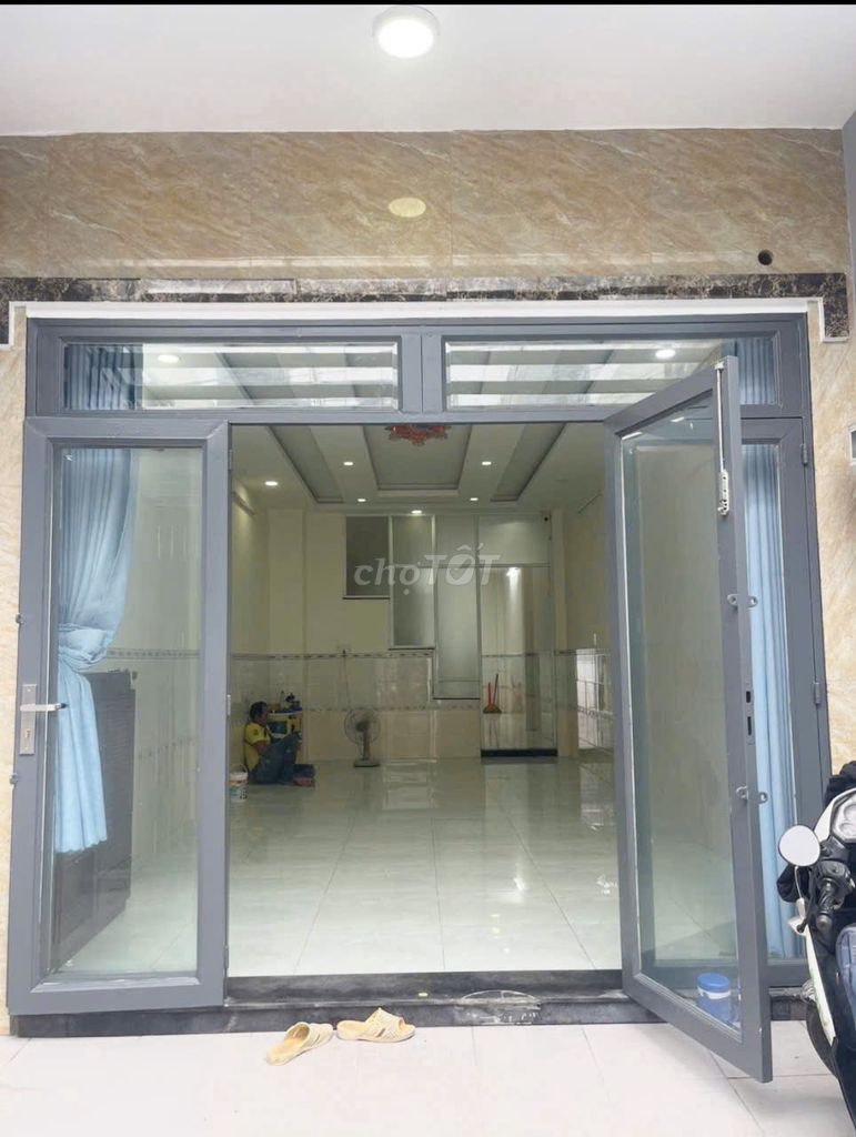 Renting a three-story brand-new Dương Thị Mười Tân Thới Hiệp District 12.