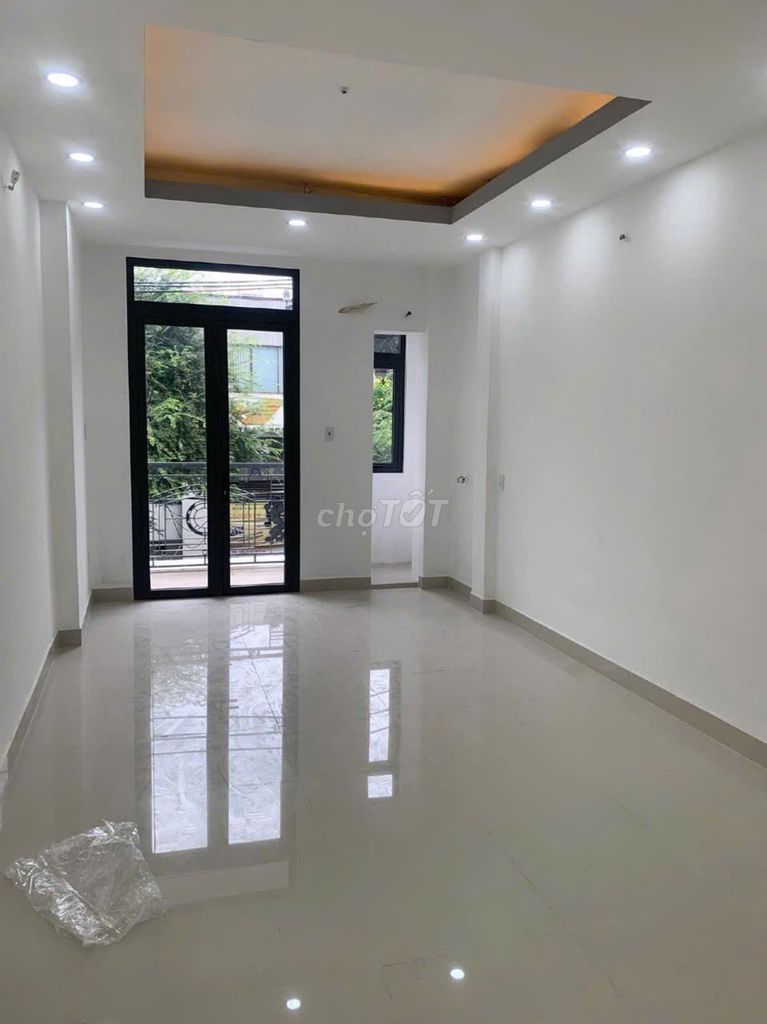 Front corner 3/2 District 11 4 x 16 m 3 L 4 bedroom 22 million